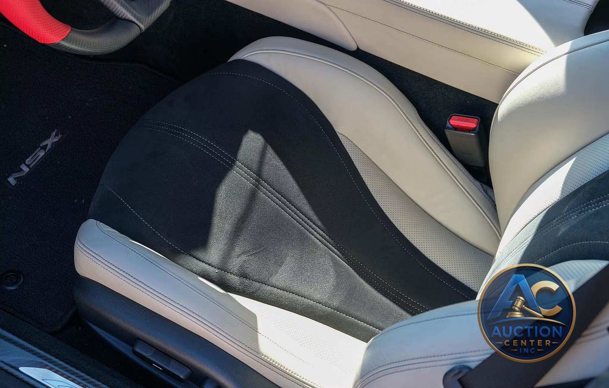2017 Acura NSX