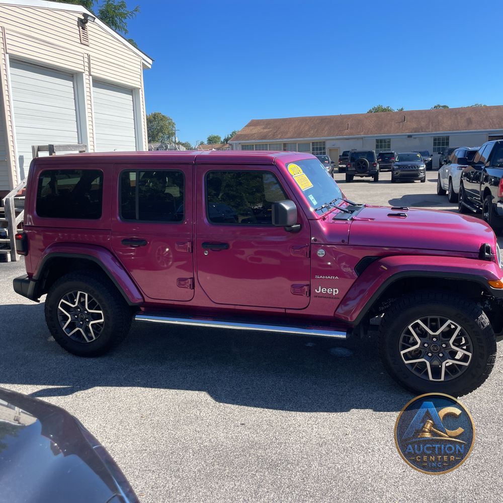 2024 Jeep Wrangler Sahara