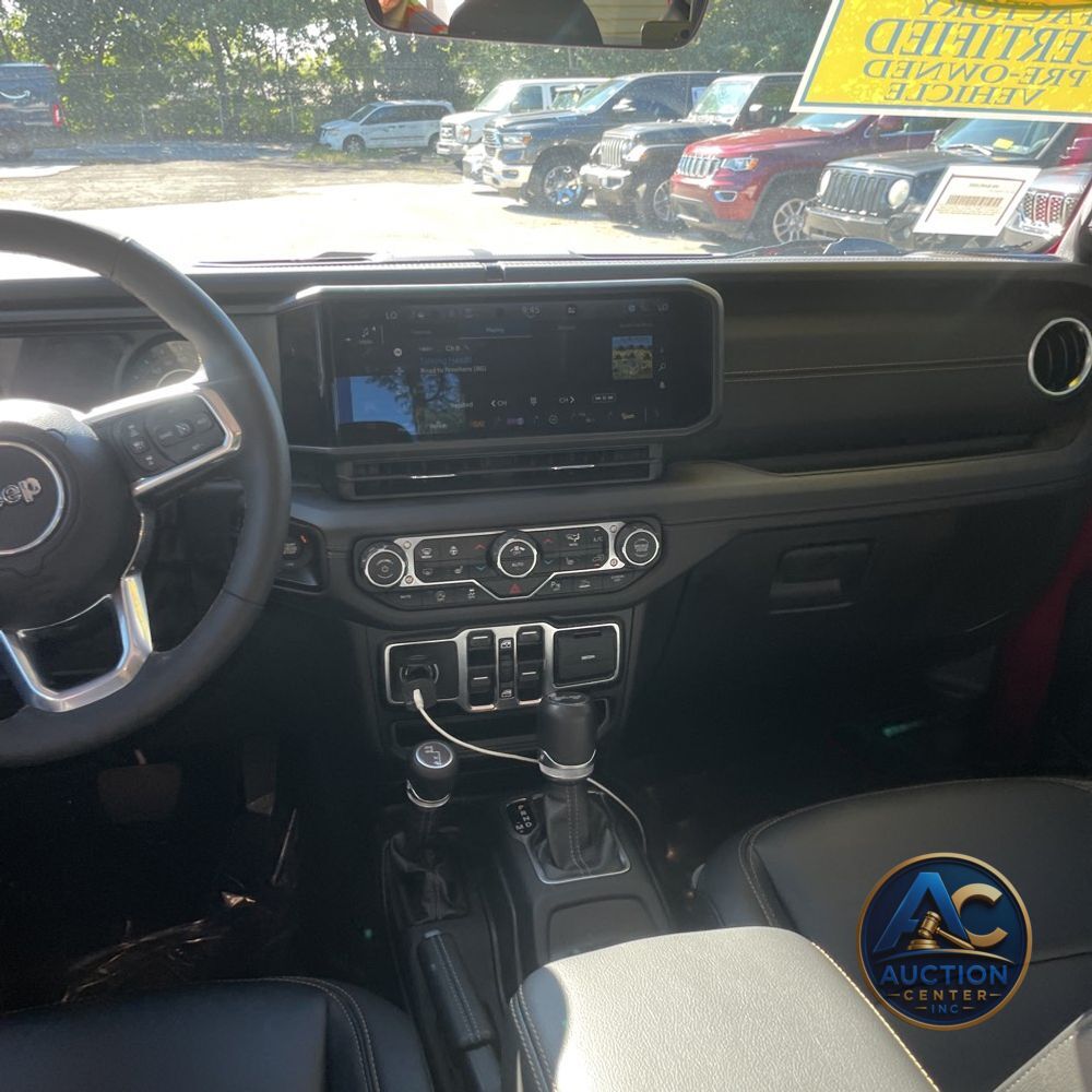 2024 Jeep Wrangler Sahara