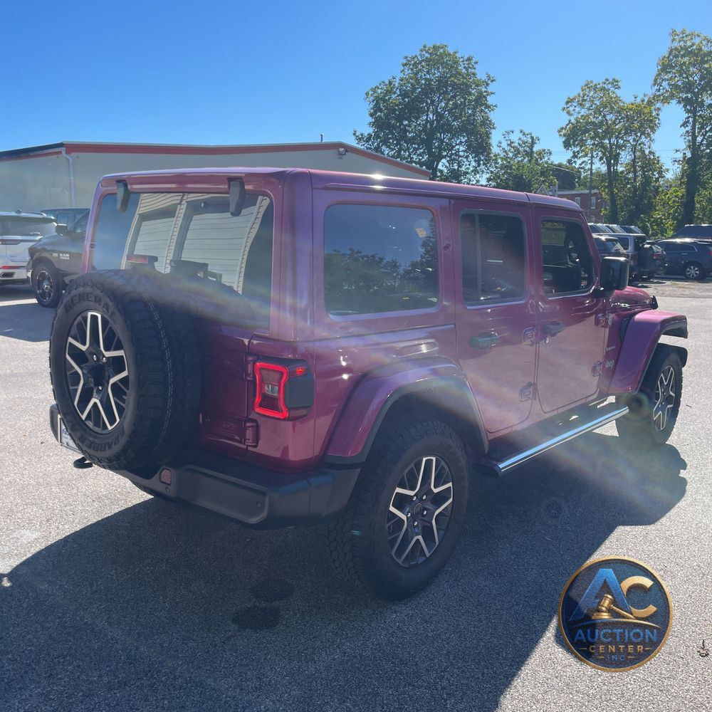2024 Jeep Wrangler Sahara