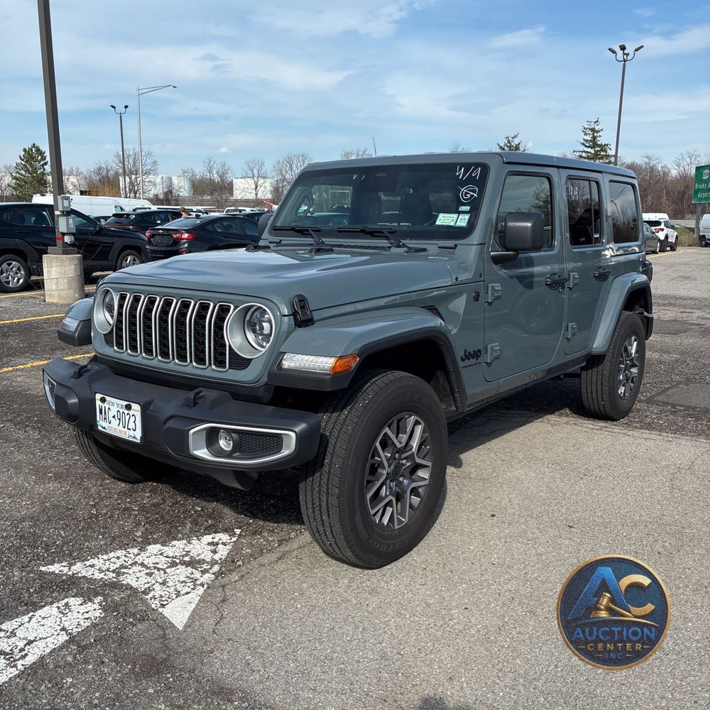2026 Jeep Wrangler 4-Door Sahara 4x4