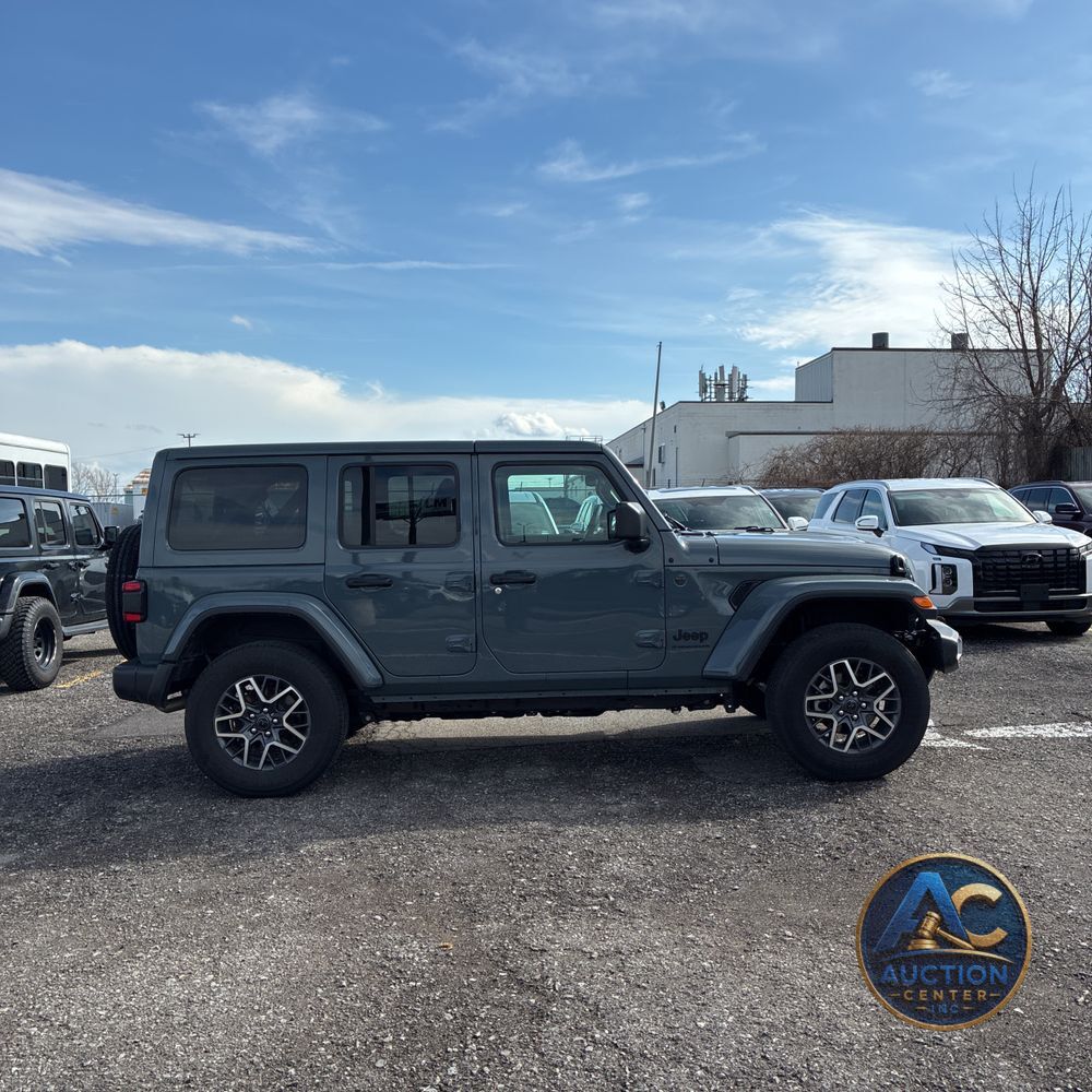 2026 Jeep Wrangler 4-Door Sahara 4x4