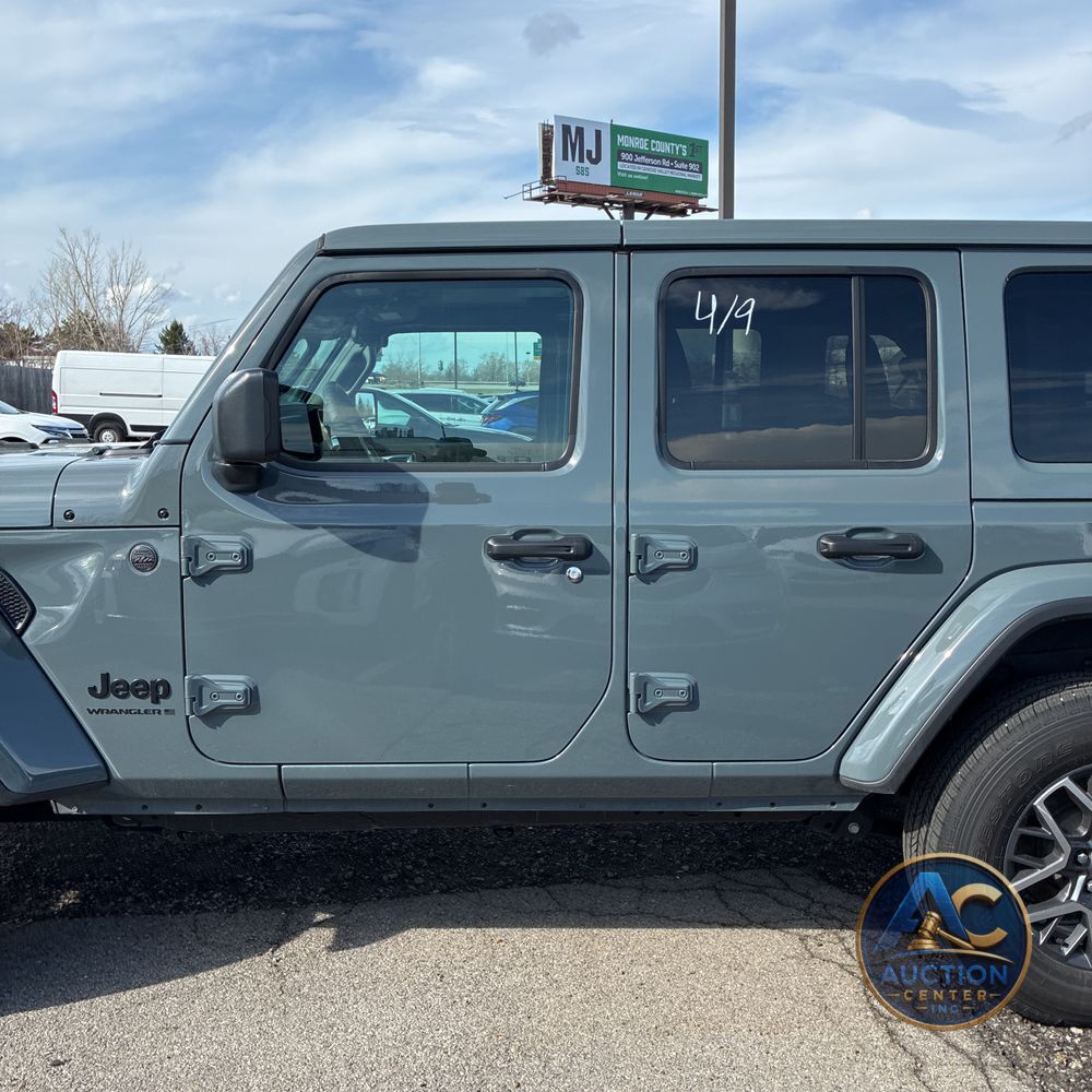 2026 Jeep Wrangler 4-Door Sahara 4x4