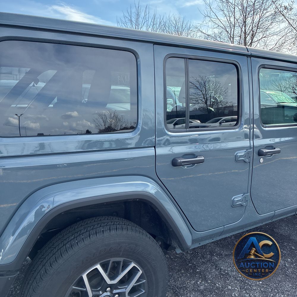 2026 Jeep Wrangler 4-Door Sahara 4x4