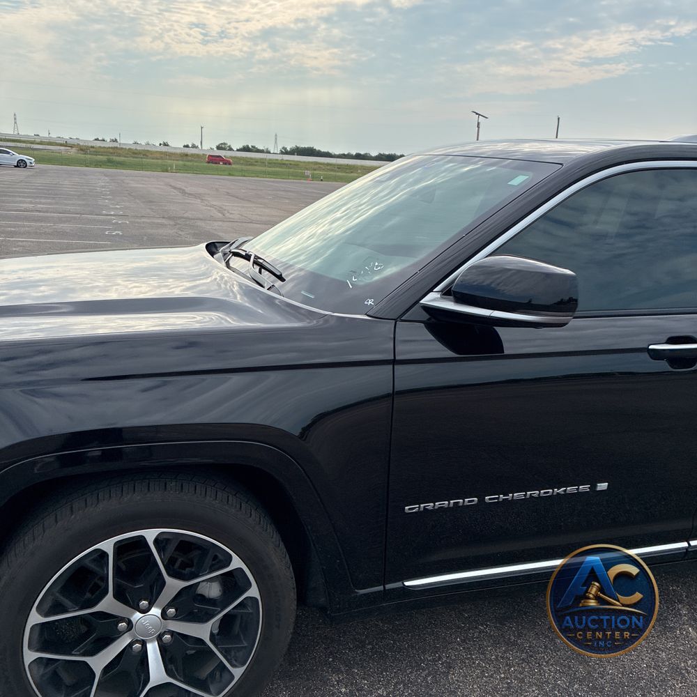 2023 Jeep Grand Cherokee Summit Reserve