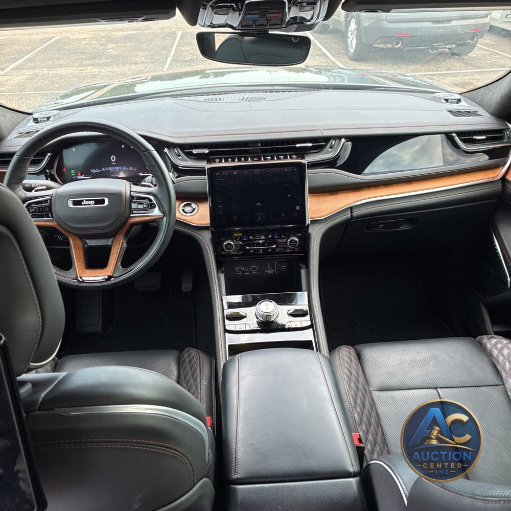 2023 Jeep Grand Cherokee Summit Reserve