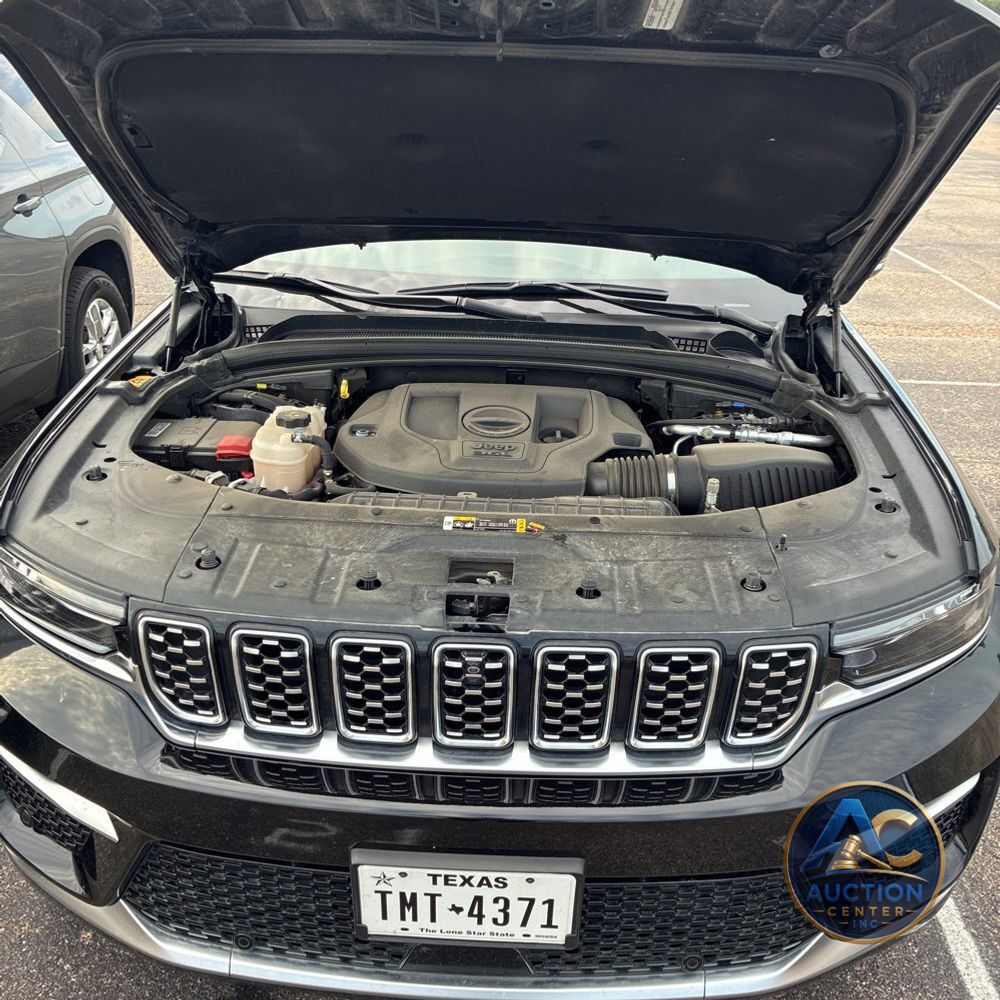 2023 Jeep Grand Cherokee Summit Reserve