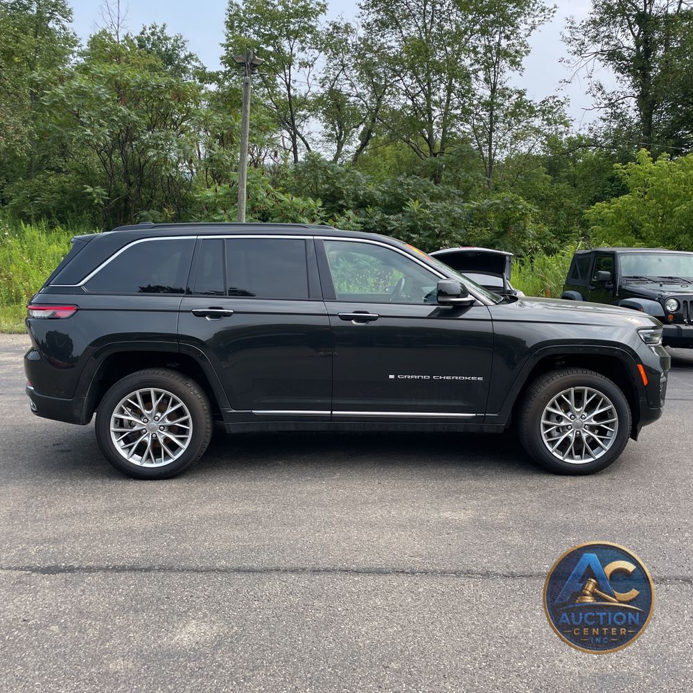2024 Jeep Grand Cherokee Summit