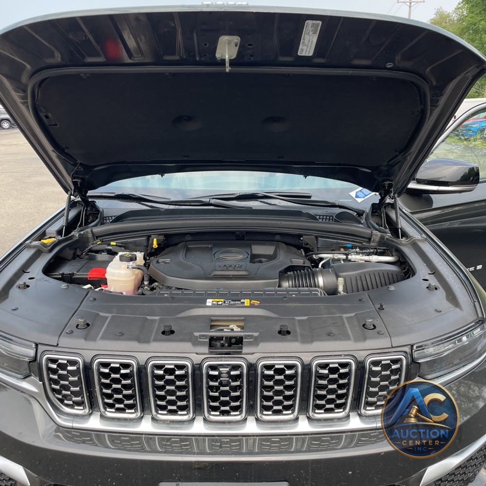 2024 Jeep Grand Cherokee Summit