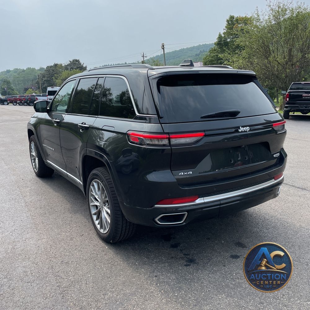 2024 Jeep Grand Cherokee Summit
