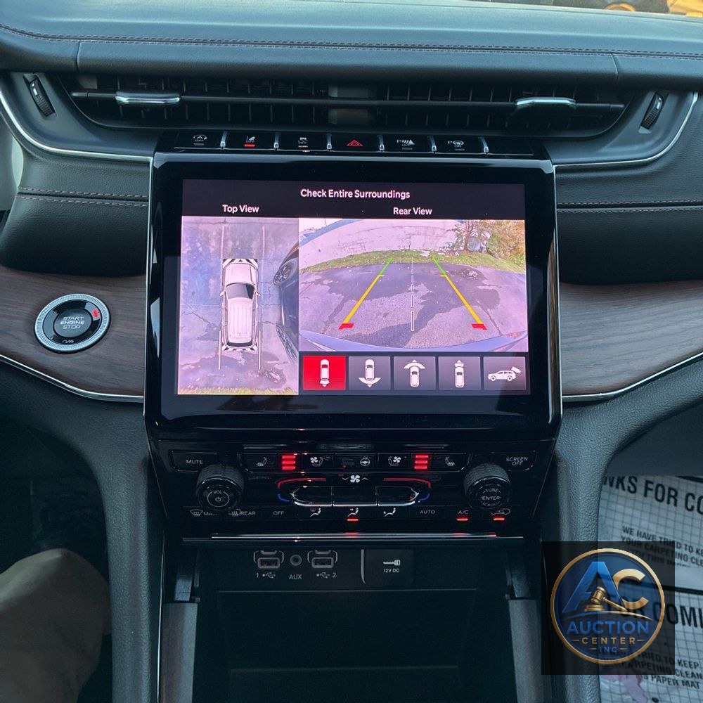 2025 Jeep Grand Cherokee Summit