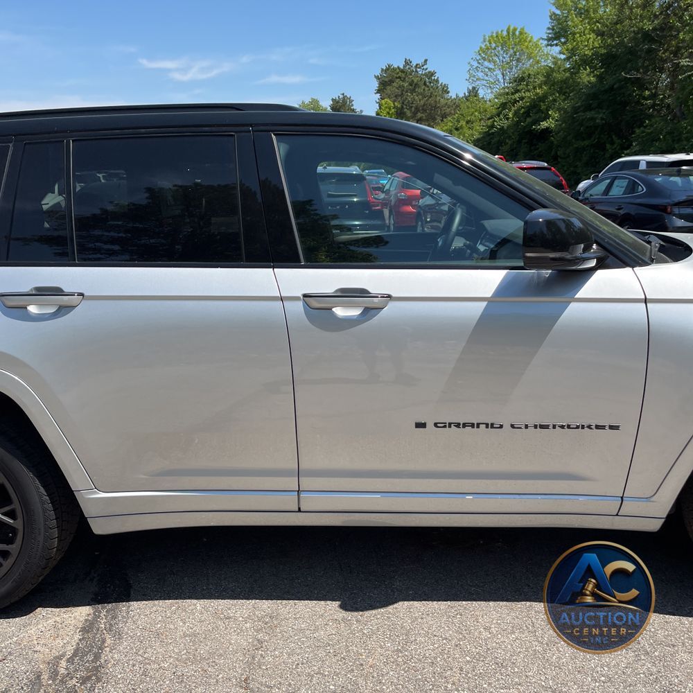 2025 Jeep Grand Cherokee Summit 4x4