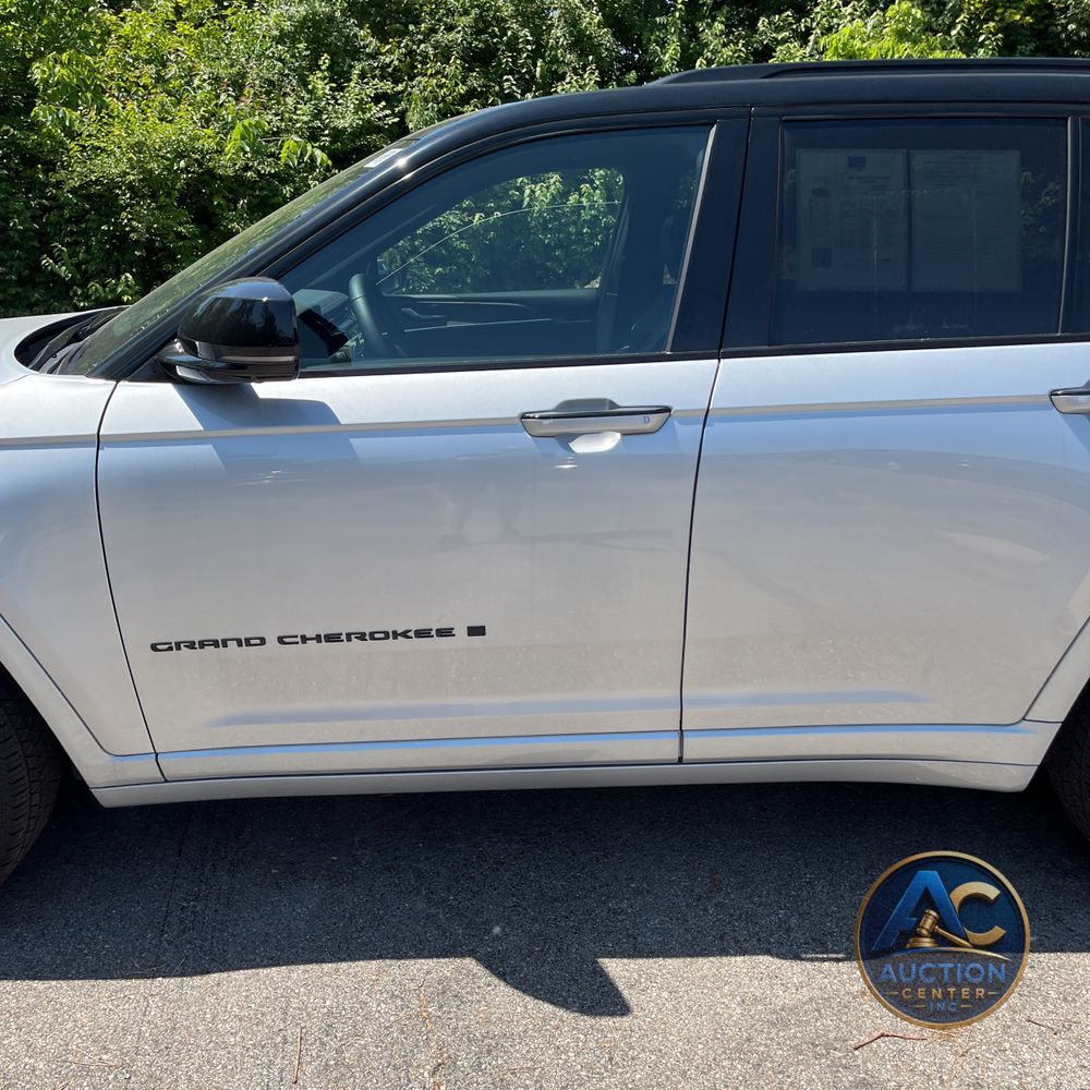 2025 Jeep Grand Cherokee Summit 4x4