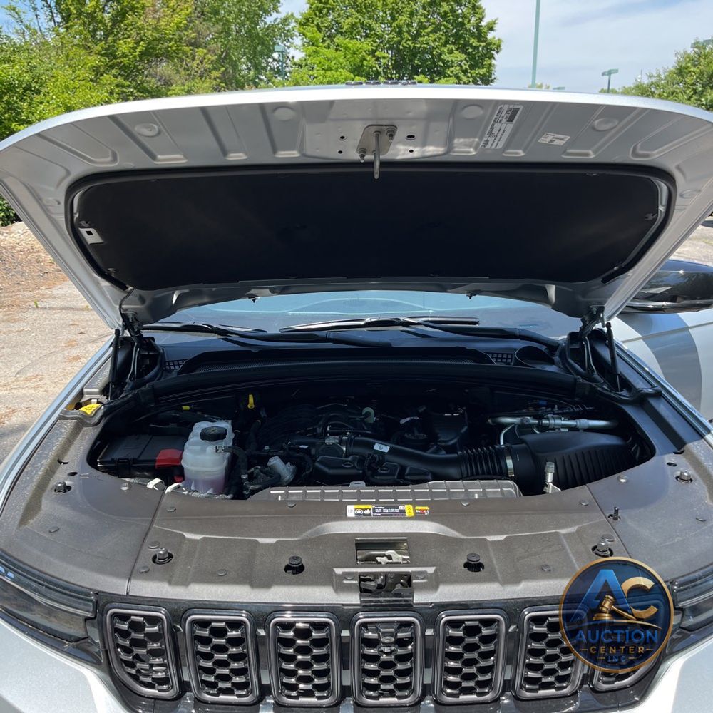 2025 Jeep Grand Cherokee Summit 4x4