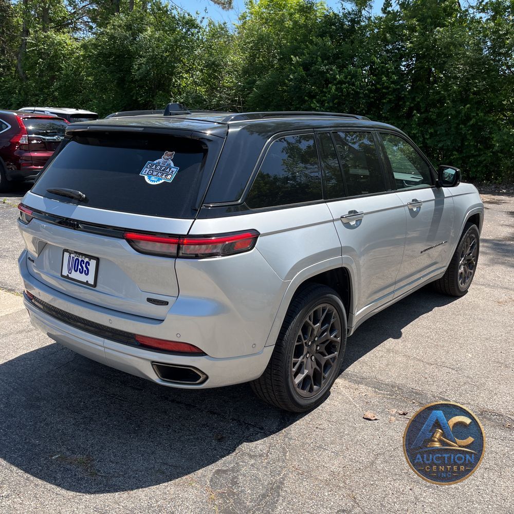 2025 Jeep Grand Cherokee Summit 4x4