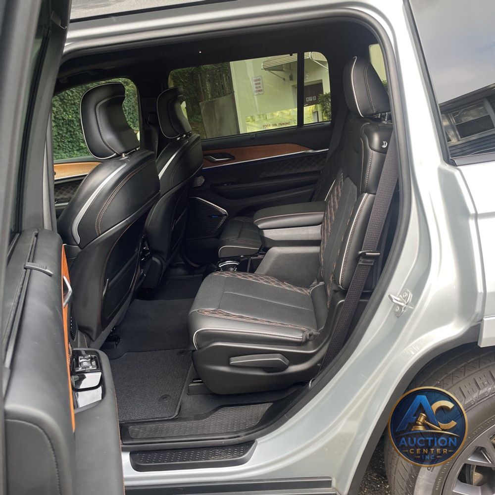2023 Jeep Grand Cherokee L Summit Reserve