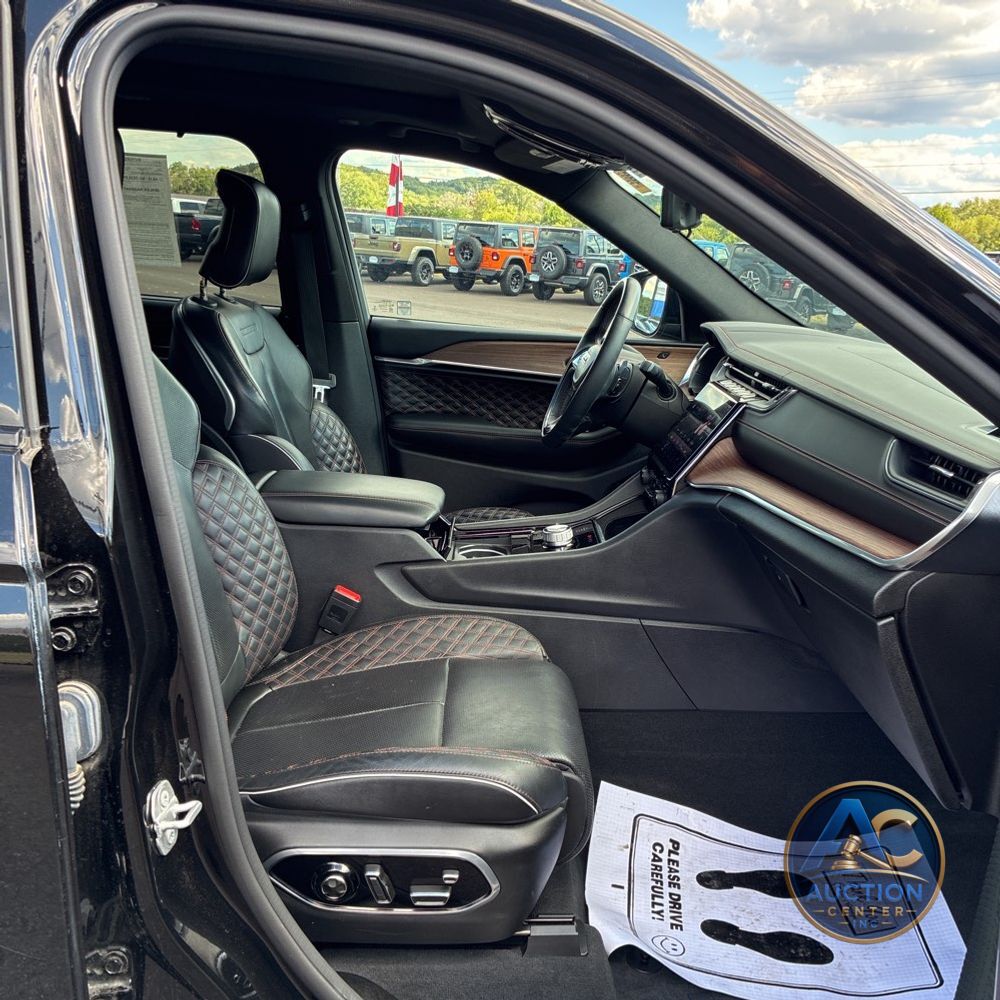 2023 Jeep Grand Cherokee L Summit