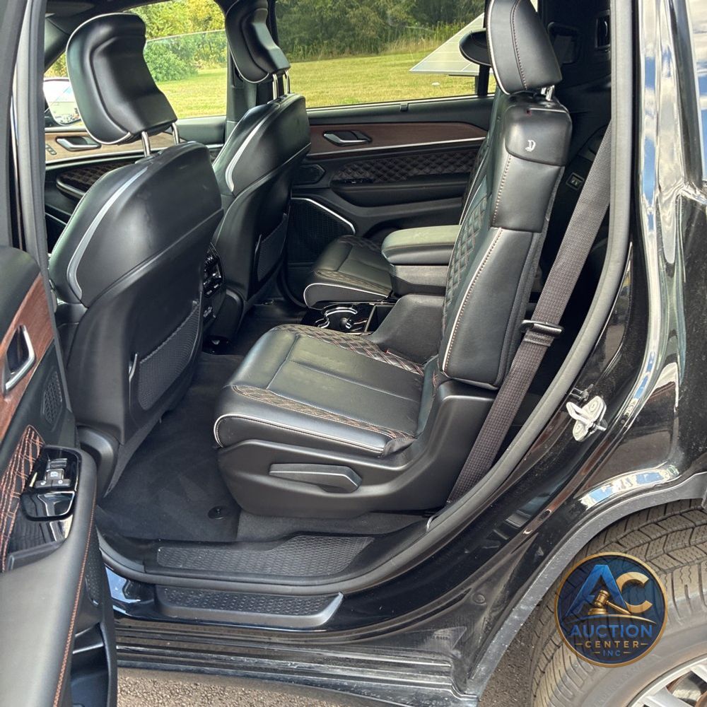 2023 Jeep Grand Cherokee L Summit