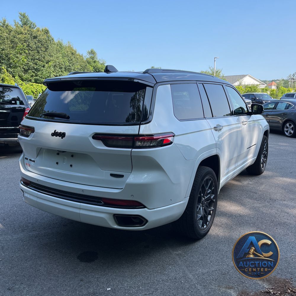 2023 Jeep Grand Cherokee L Summit Reserve