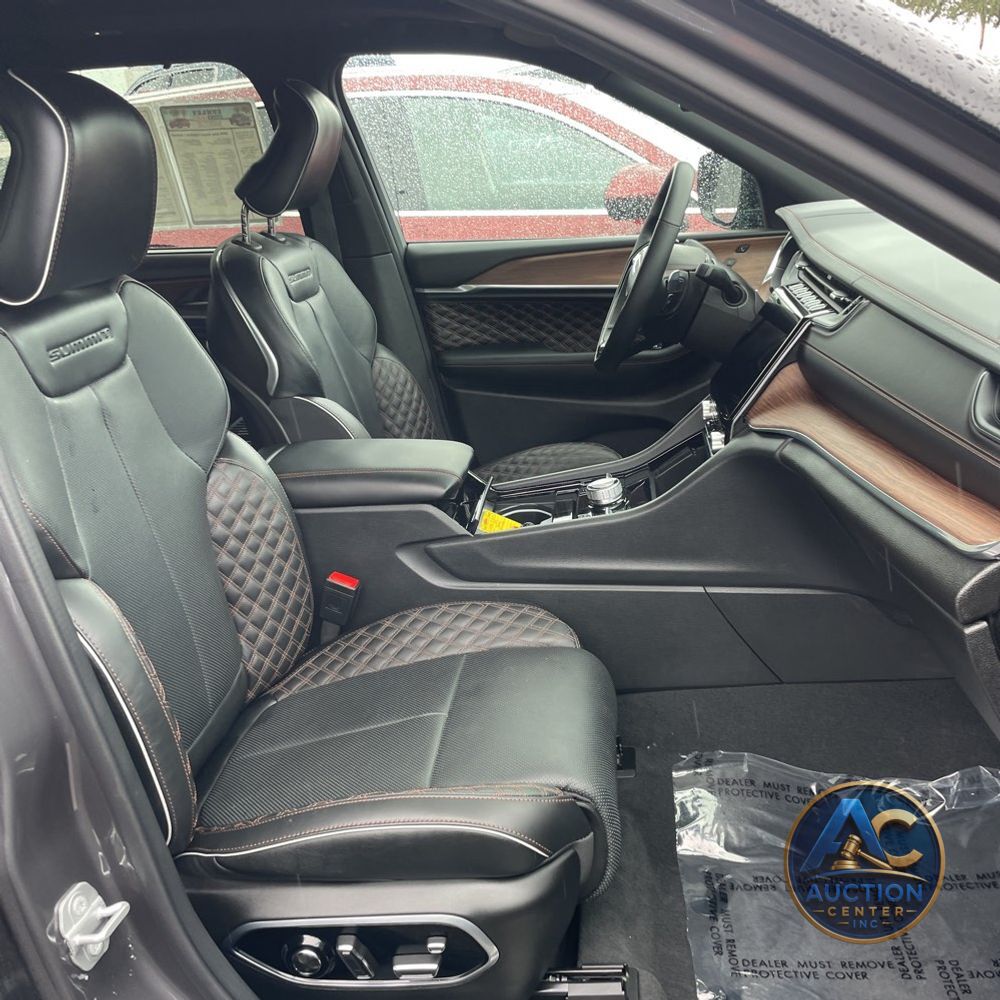 2024 Jeep Grand Cherokee L Summit