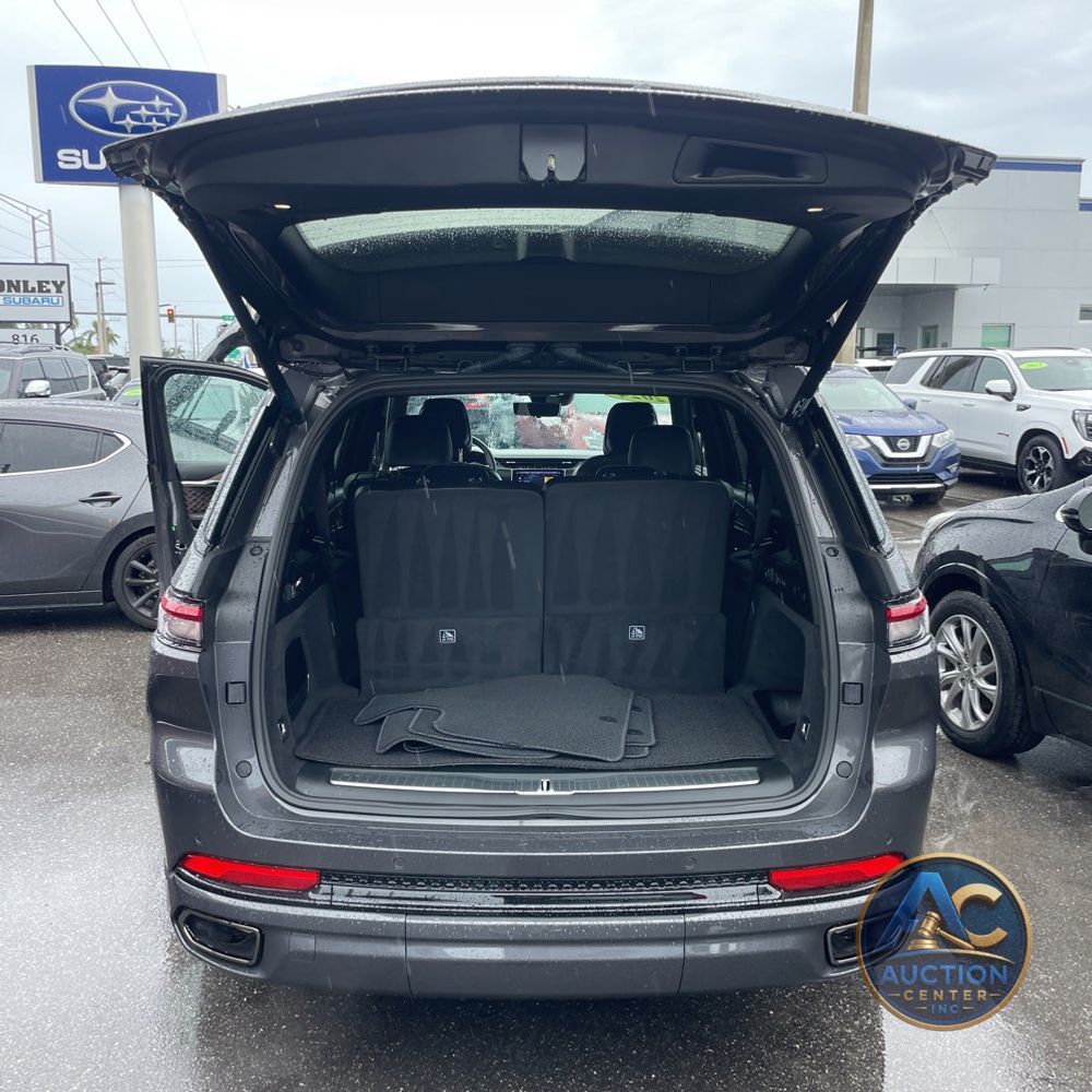 2024 Jeep Grand Cherokee L Summit
