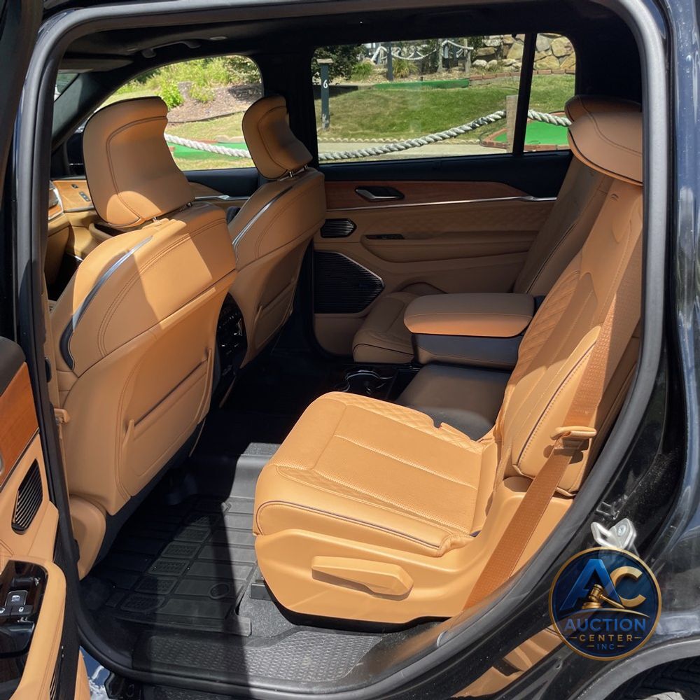 2023 Jeep Grand Cherokee L Summit Reserve