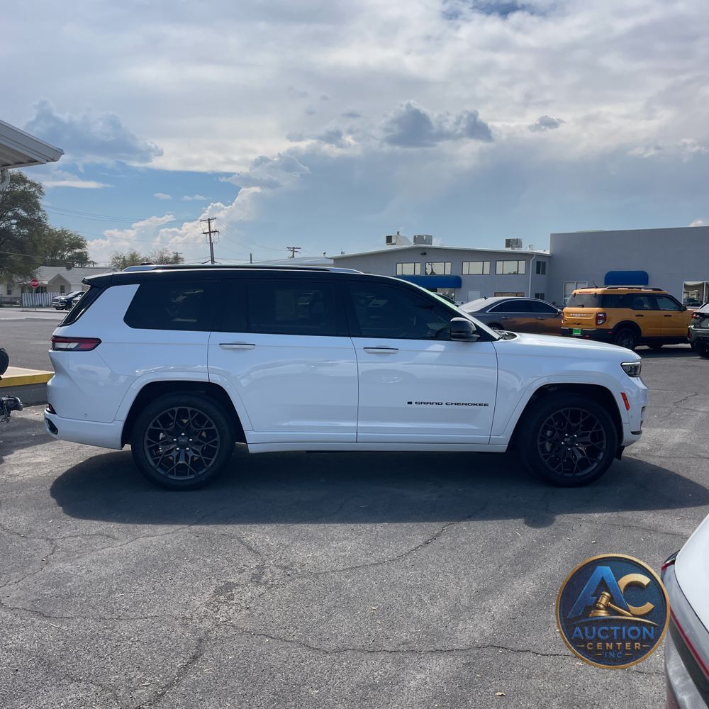 2023 Jeep Grand Cherokee L Summit