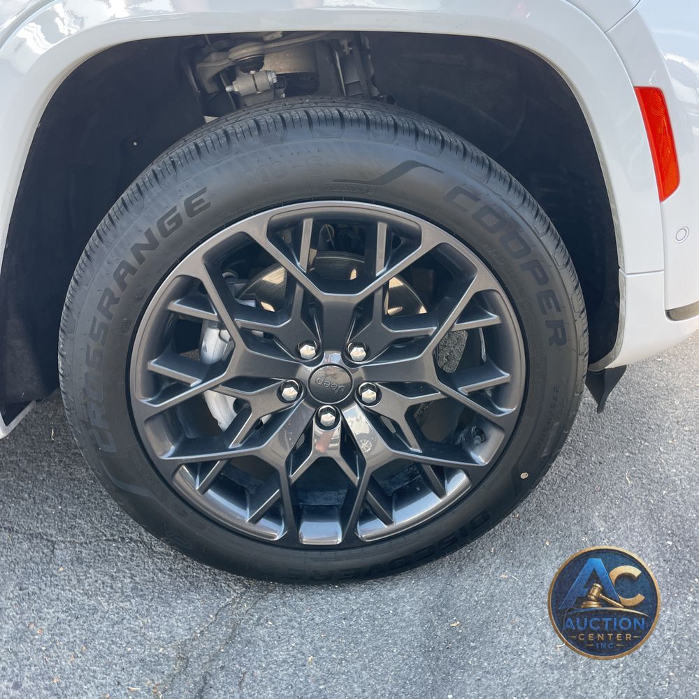 2023 Jeep Grand Cherokee L Summit