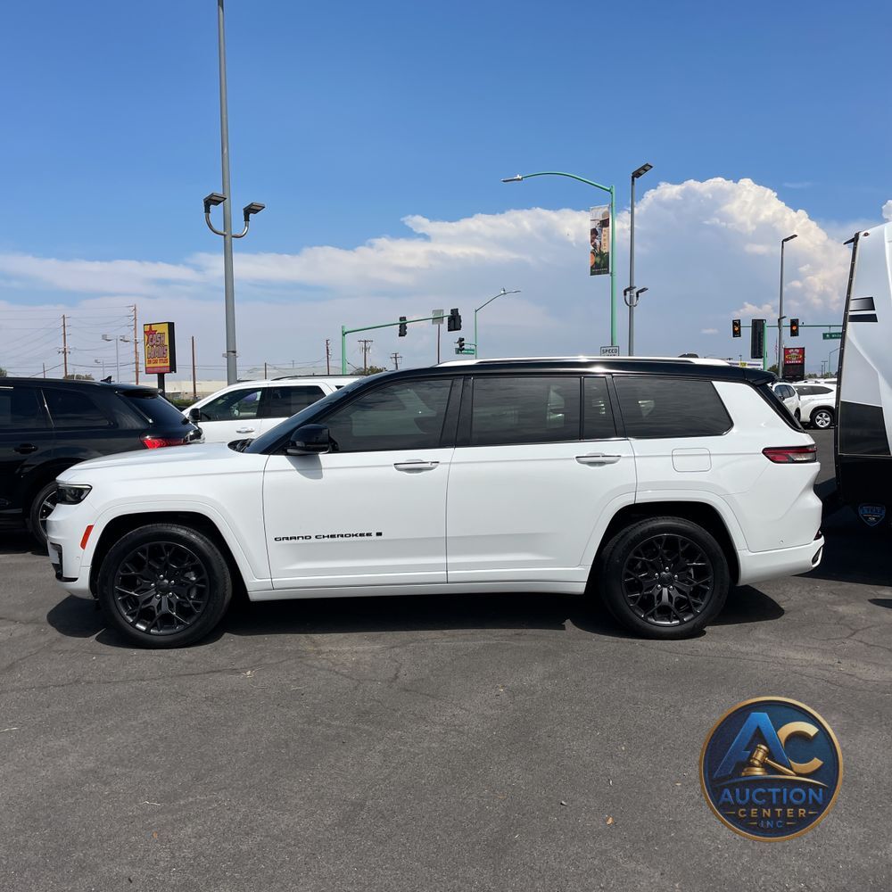 2023 Jeep Grand Cherokee L Summit