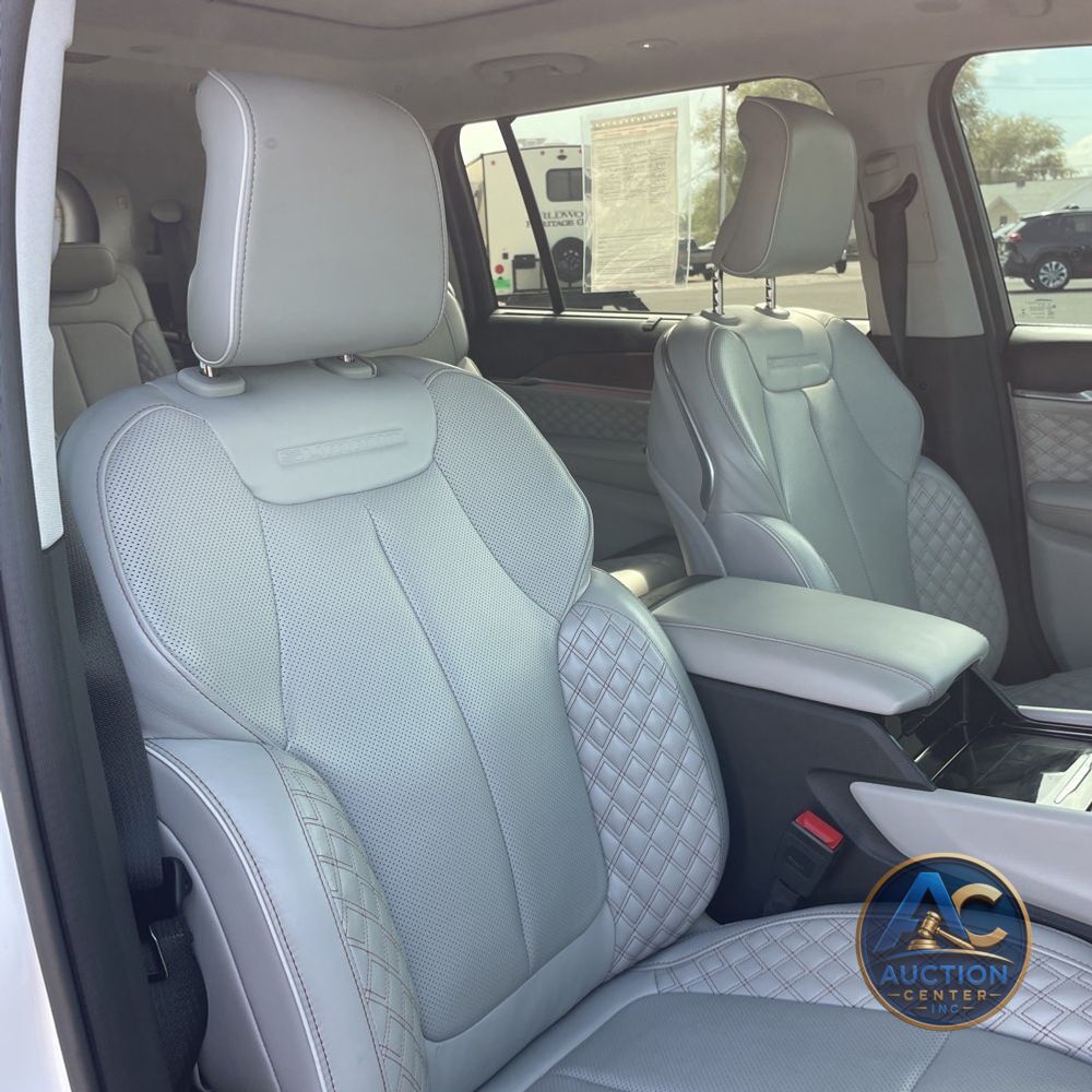 2023 Jeep Grand Cherokee L Summit