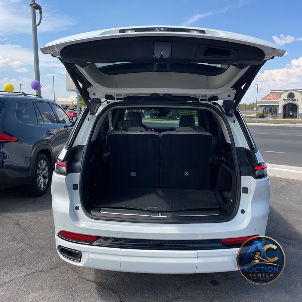 2023 Jeep Grand Cherokee L Summit