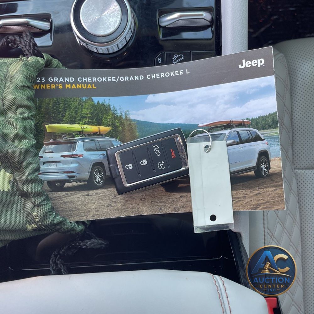 2023 Jeep Grand Cherokee L Summit