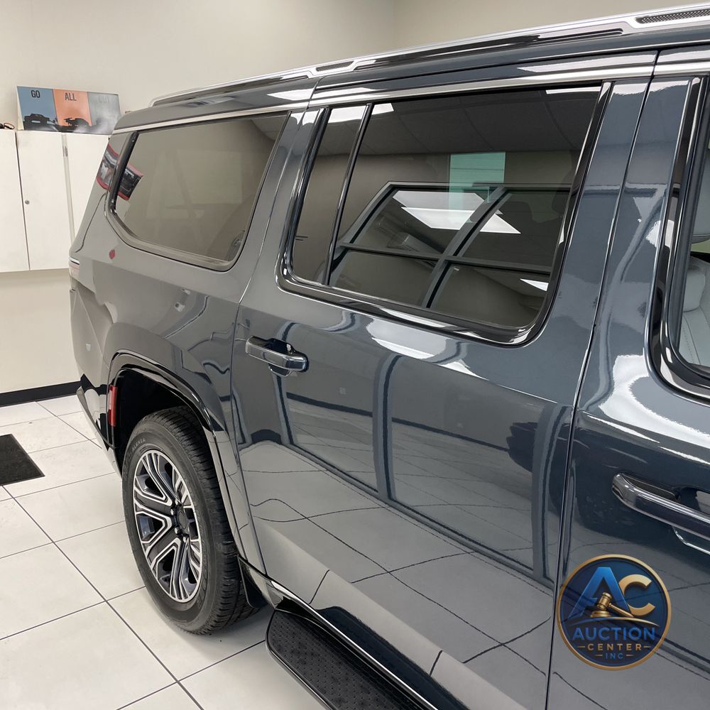 2024 Jeep Wagoneer L Base