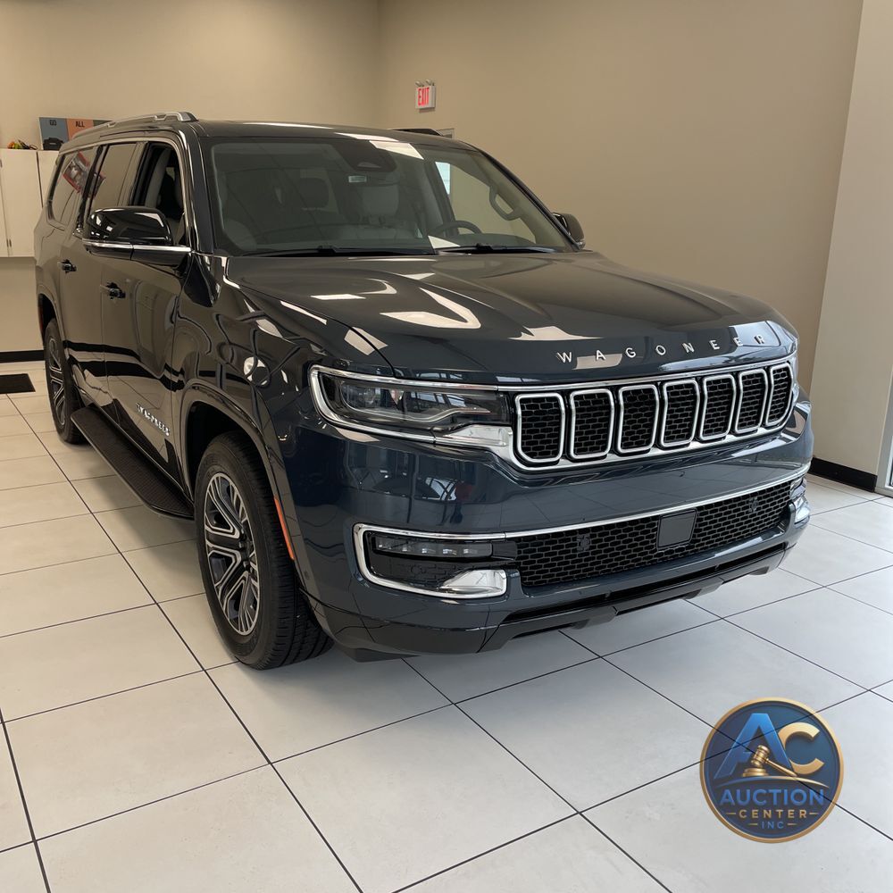 2024 Jeep Wagoneer L Base
