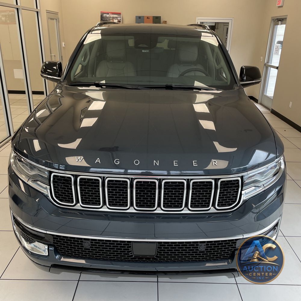 2024 Jeep Wagoneer L Base