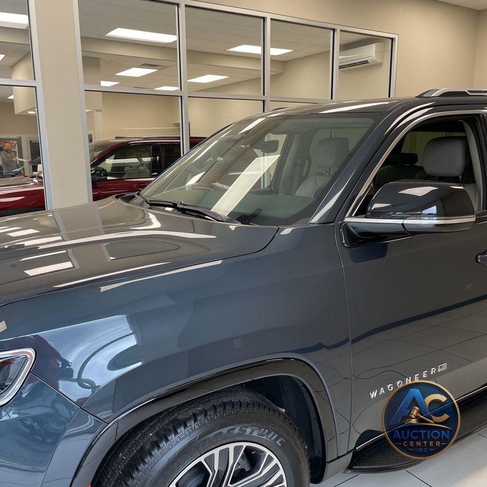 2024 Jeep Wagoneer L Base