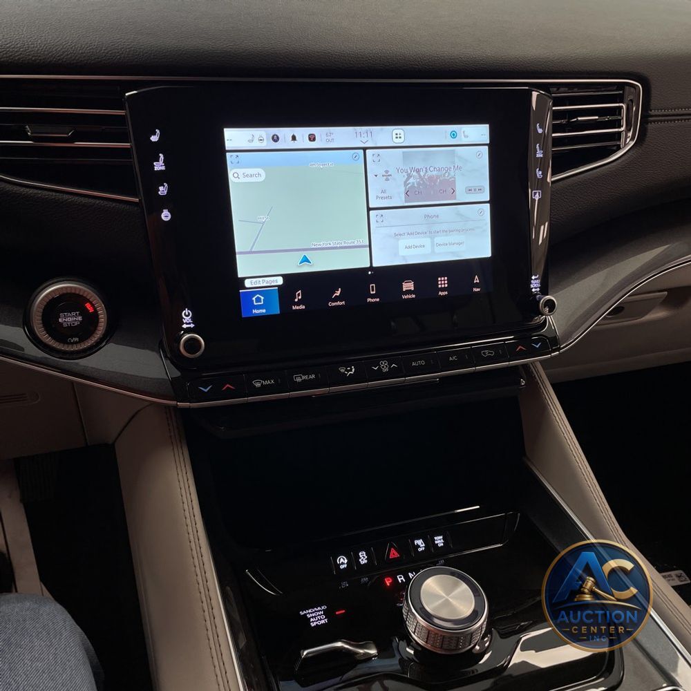 2024 Jeep Wagoneer L Base