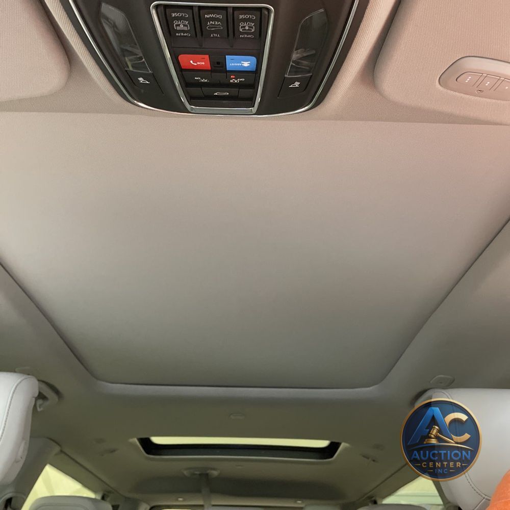 2024 Jeep Wagoneer L Base