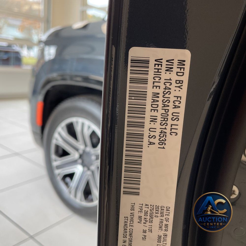2024 Jeep Wagoneer L Base