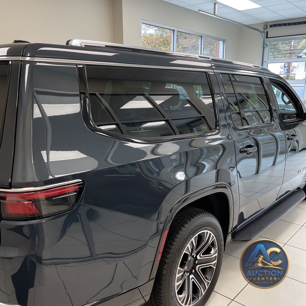 2024 Jeep Wagoneer L Base