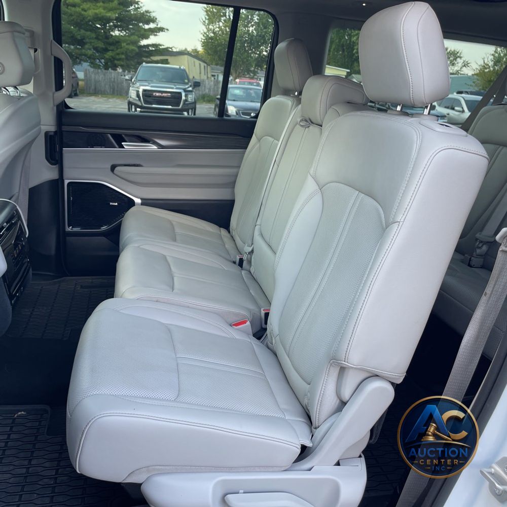 2024 Jeep Wagoneer L Series III