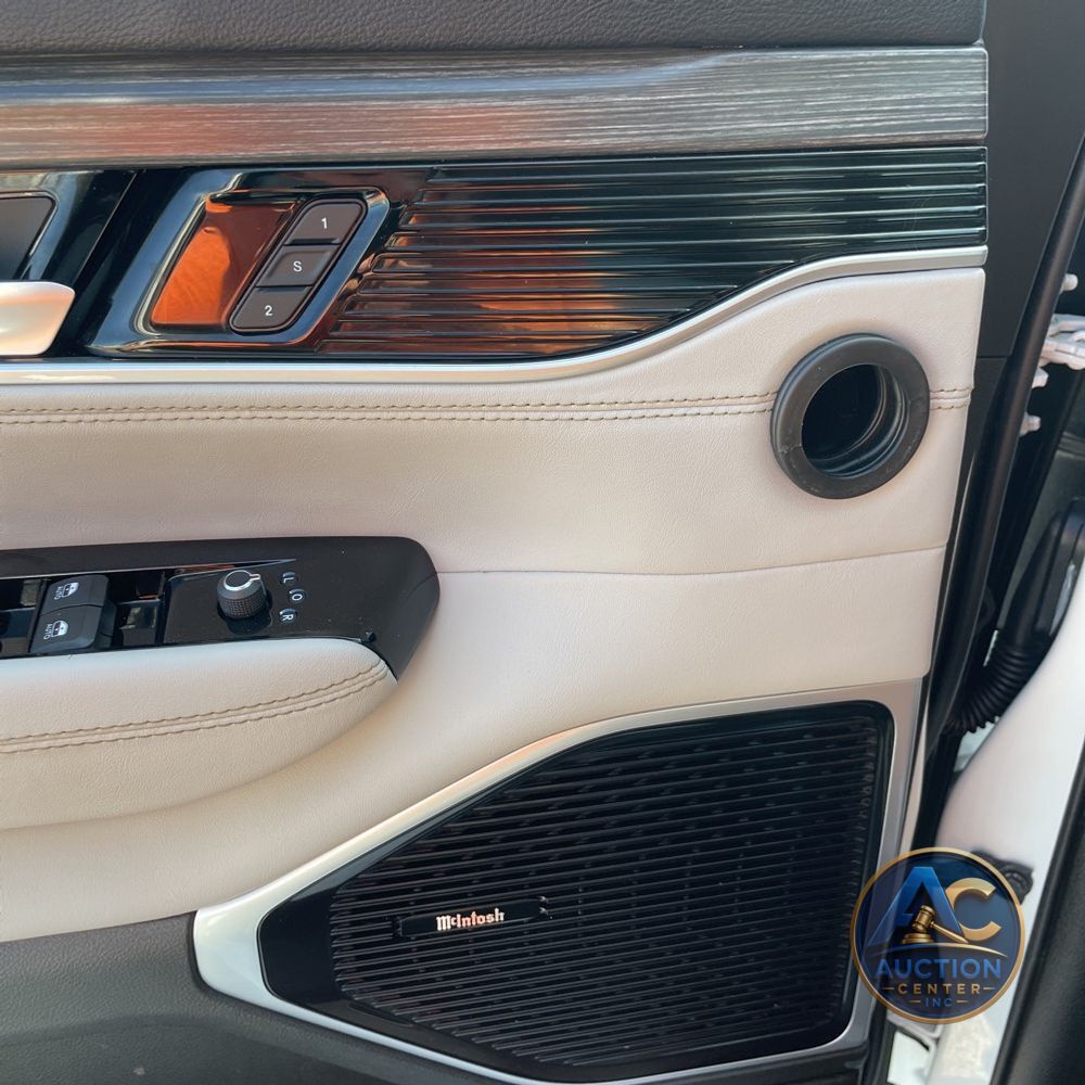 2024 Jeep Wagoneer L Series III