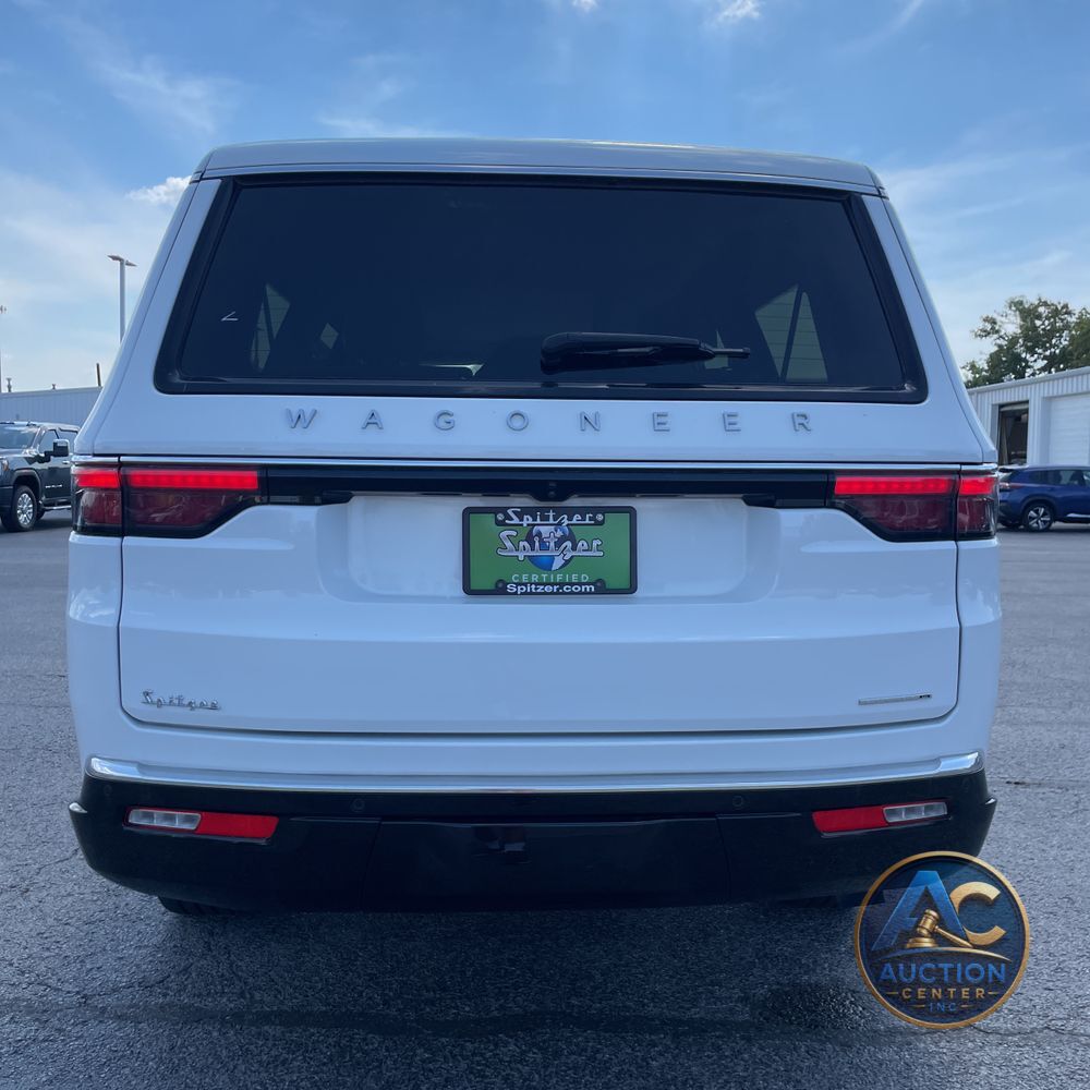 2024 Jeep Wagoneer L Series III