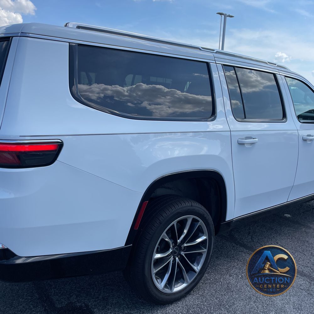 2024 Jeep Wagoneer L Series III