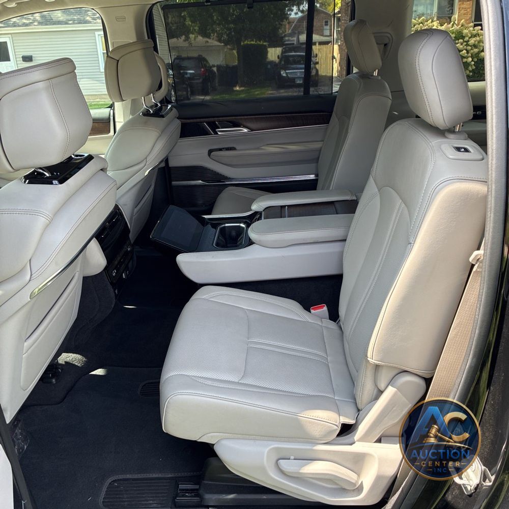 2024 Jeep Grand Wagoneer L Base