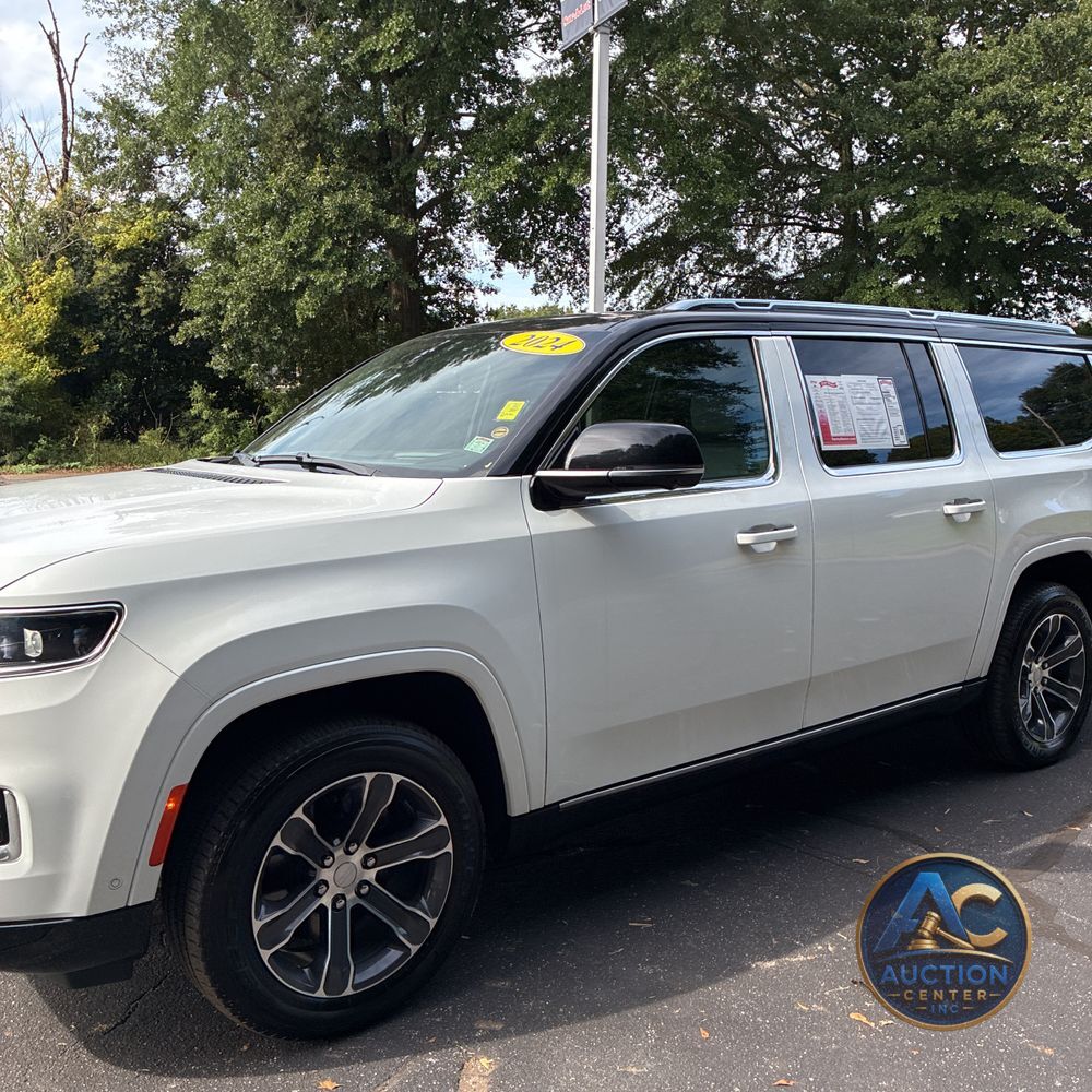 2024 Jeep Grand Wagoneer L Base