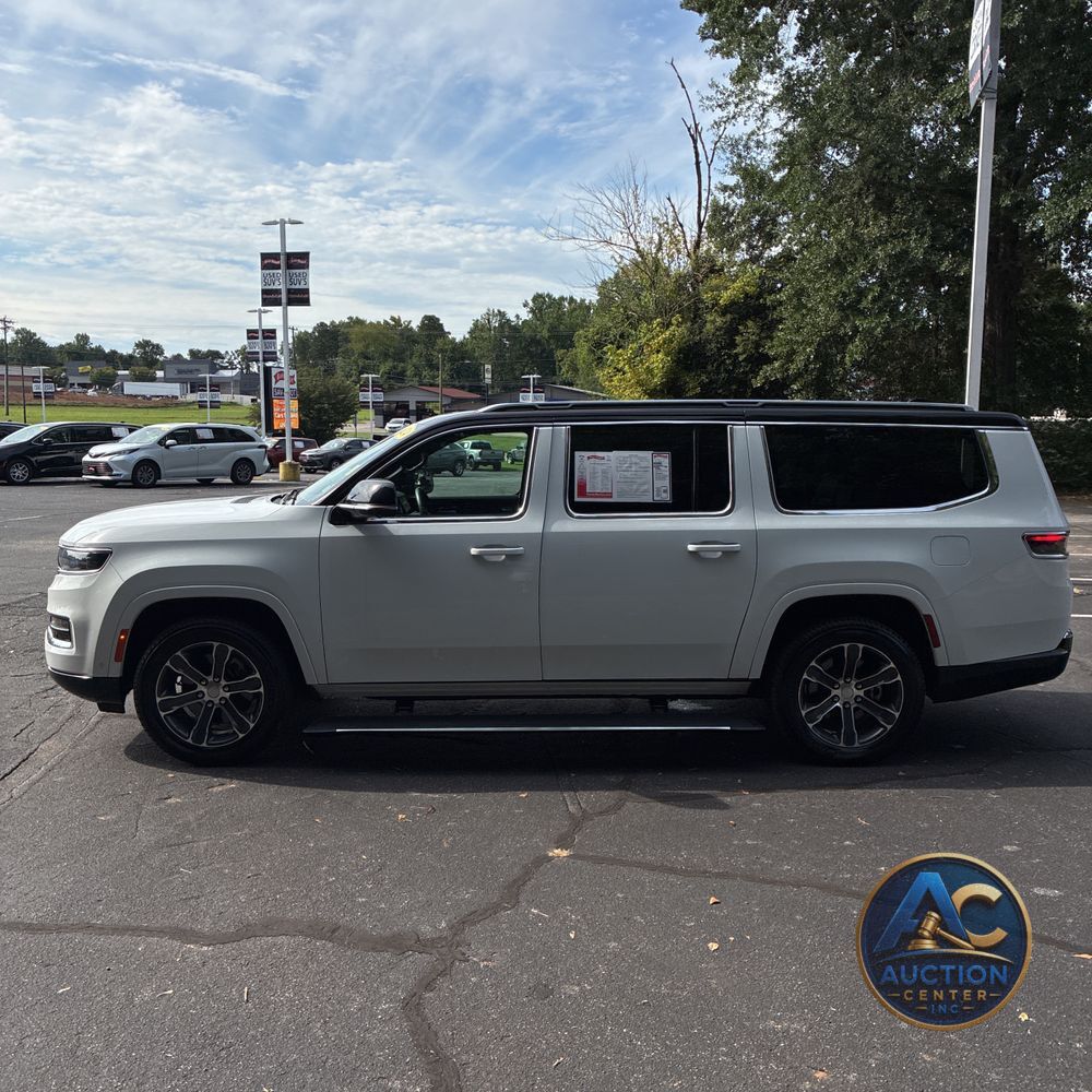 2024 Jeep Grand Wagoneer L Base