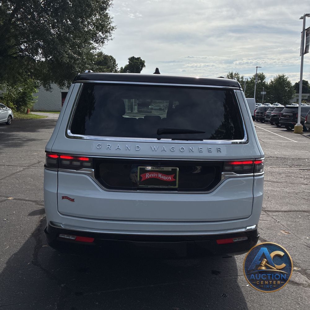 2024 Jeep Grand Wagoneer L Base