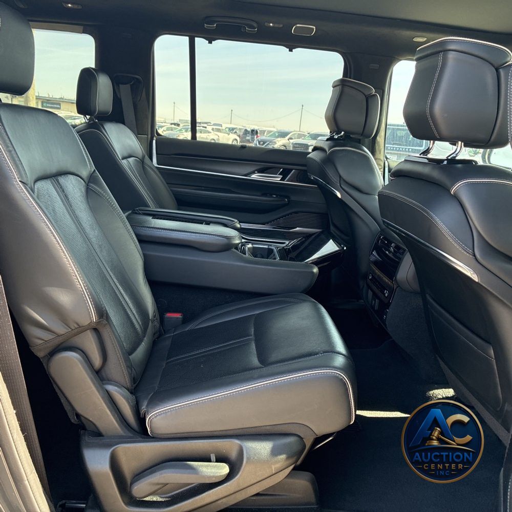 2024 Jeep Grand Wagoneer L Obsidian