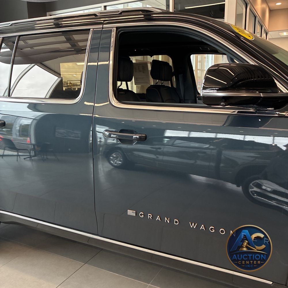 2023 Jeep Grand Wagoneer L Series III